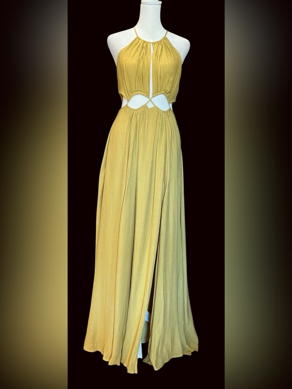 Halter dress w/ cutouts around waist. Front slit Stretchy waist. Subtle yellow M - Picture 5 of 12